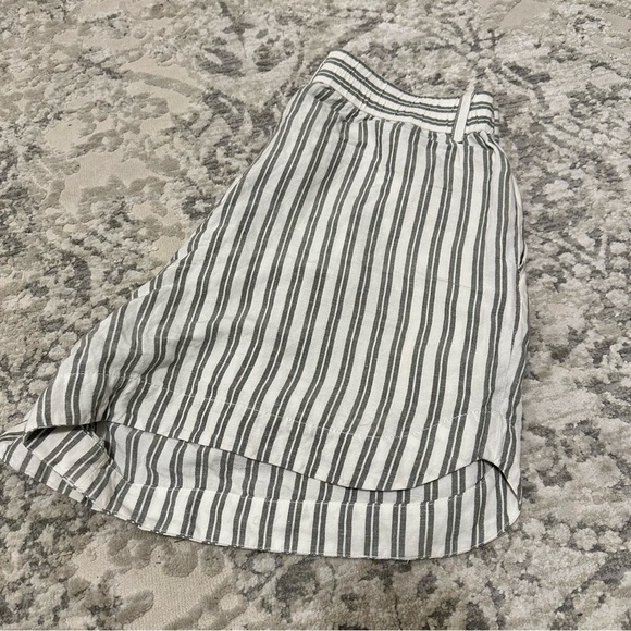 Madewell Linen Blend Curved Hem Shorts Striped Size Large Women’s White Gray - Picture 5 of 7
